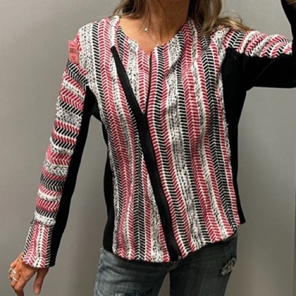 (124) Chicos jacket